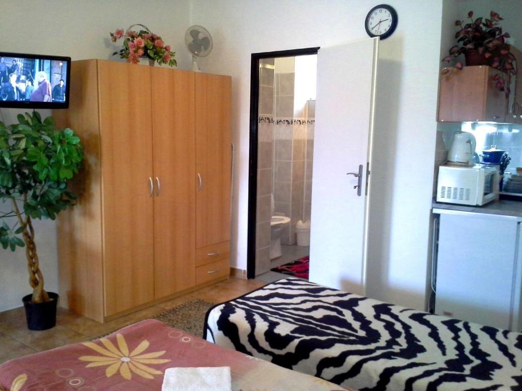 Studio Florida Sturovo Exterior photo